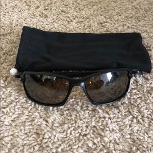 Polarized Oakley Sunglasses with Case